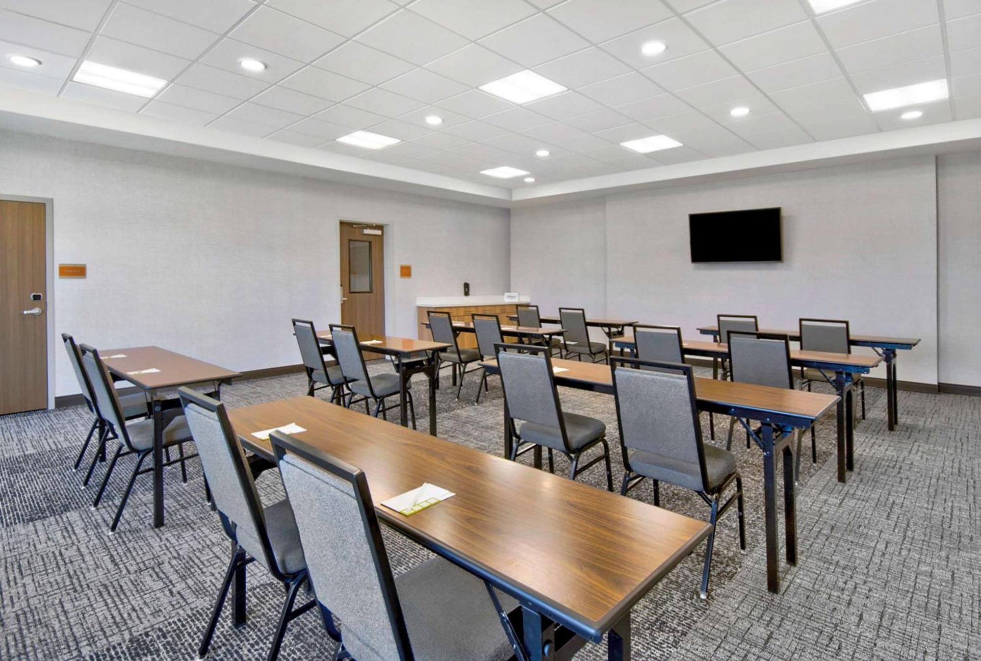 Home2 Suites By Hilton Whitestown - Indianapolis Northwest Exterior photo